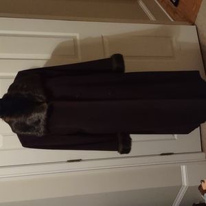 Long Brown Coat with faux fur trim, Brown, M